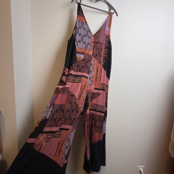 $148 FREE PEOPLE All Patched Up Black Wide Leg Jumpsuit - Picture 6 of 9